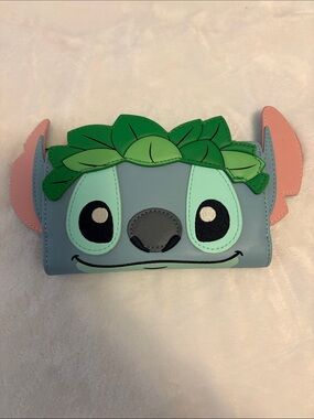 Loungefly lilo and stitch wallet